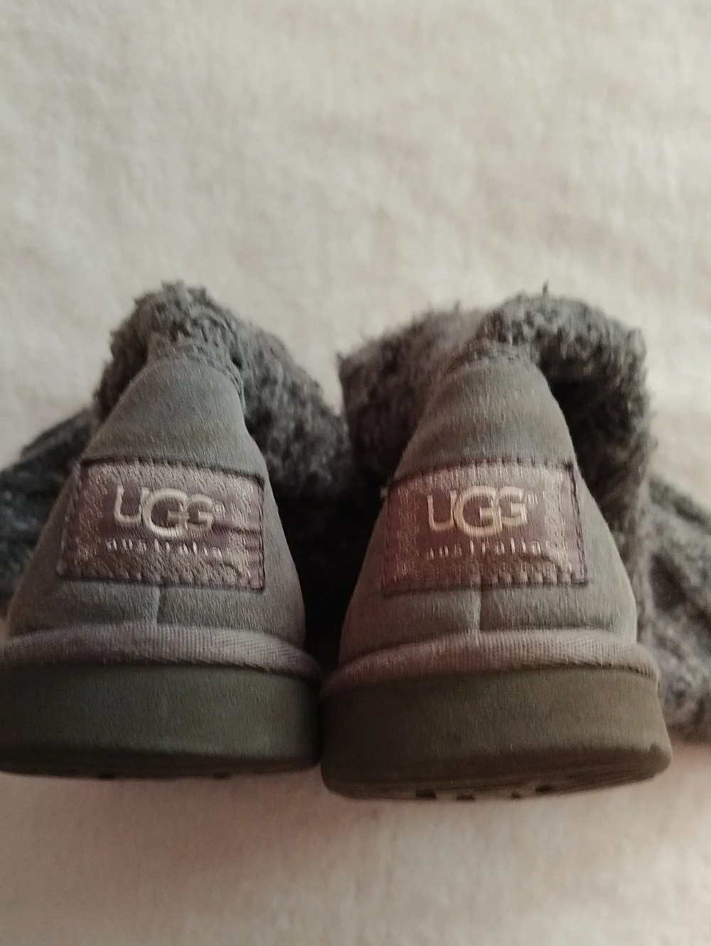 DISCONTINUED Grey Knit Uggs
